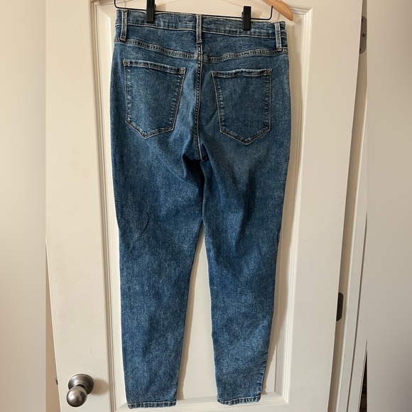 Banana Republic Medium Wash Distressed Skinny Jeans Women’s Size 8 - Picture 5 of 16